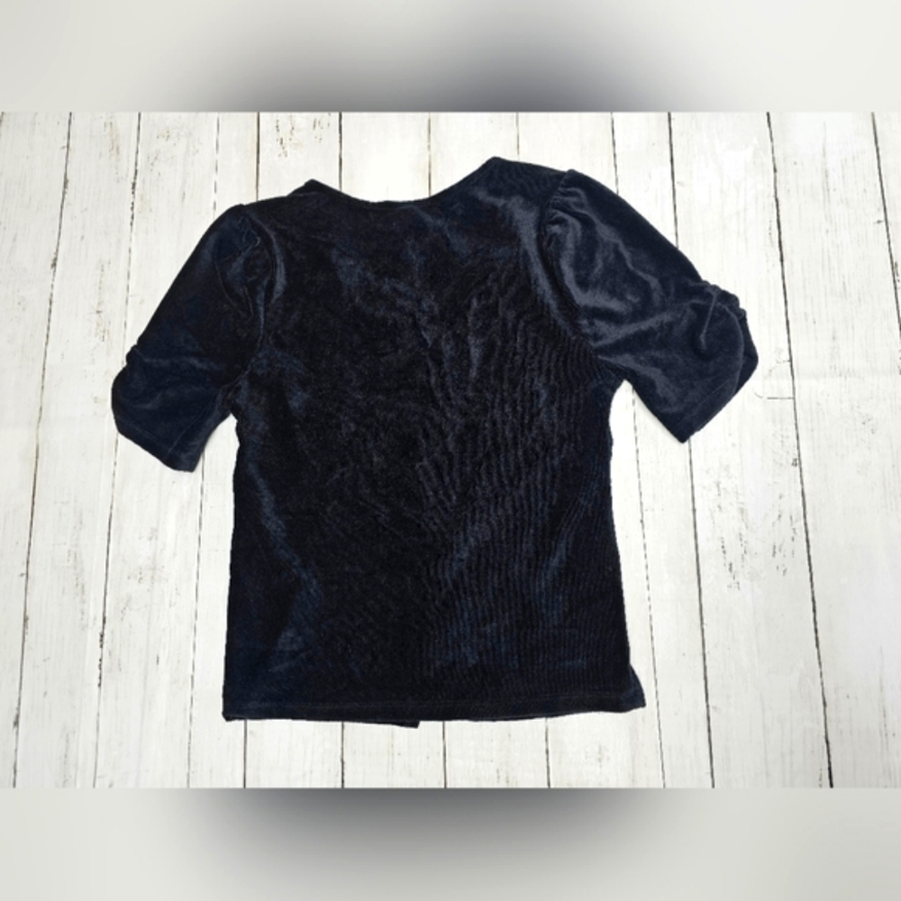 NEW American Rag Top Black Velvet Ribbed Ruched Short Sleeves Blouse Vneck Soft - Picture 10 of 14